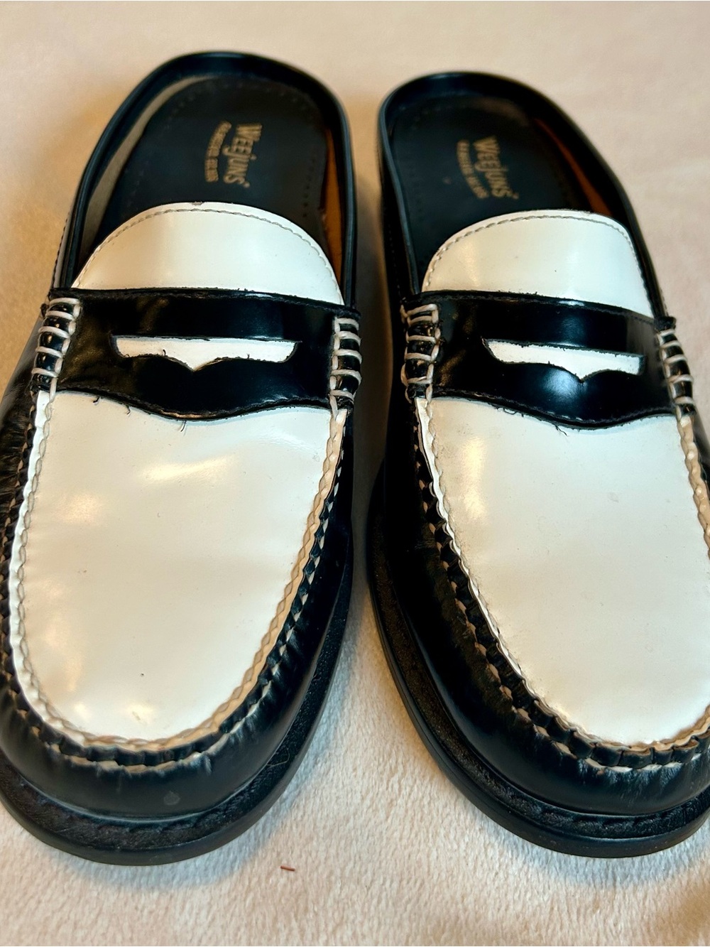 G. H. Bass Weejuns 2 Tone Black & White Leather Penny Loafers Sz 8